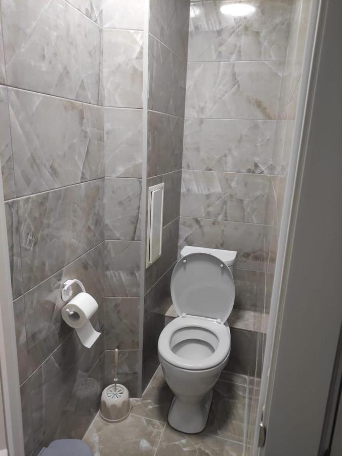 Hostel Nomad Almaty Eksteriør billede
