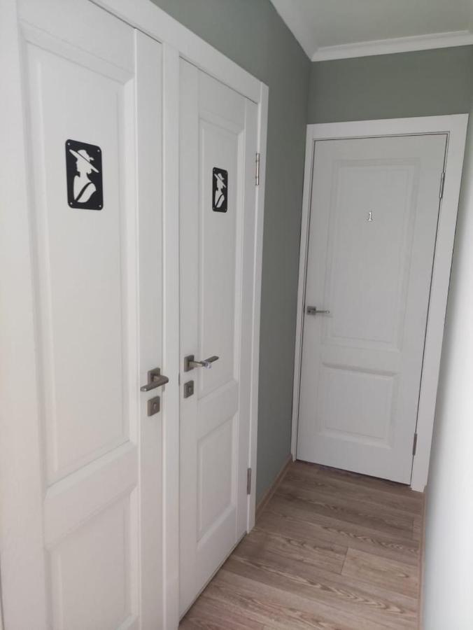 Hostel Nomad Almaty Eksteriør billede