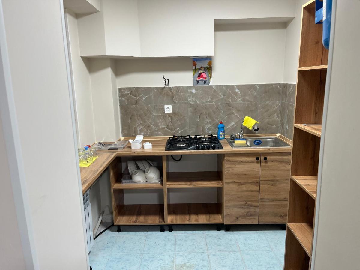 Hostel Nomad Almaty Eksteriør billede