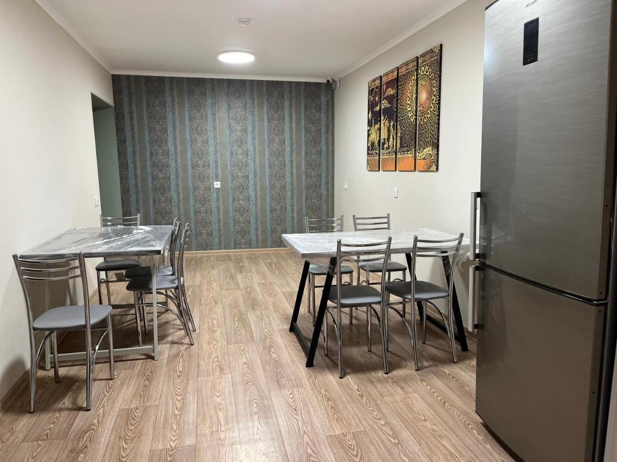 Hostel Nomad Almaty Eksteriør billede