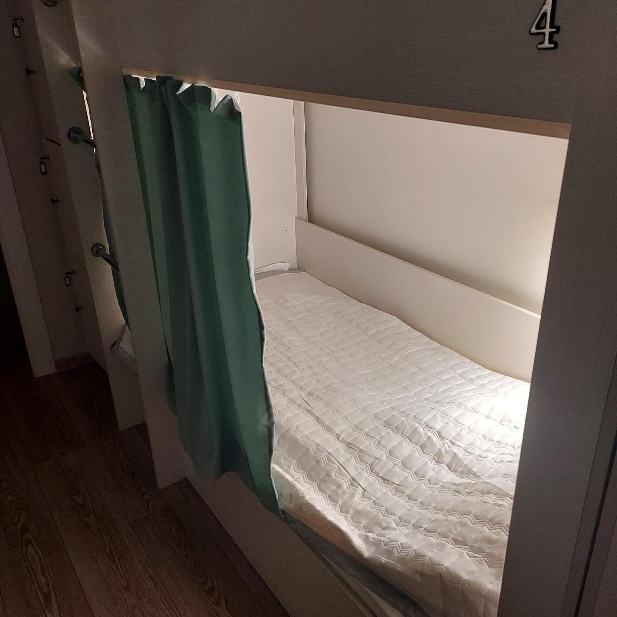 Hostel Nomad Almaty Eksteriør billede