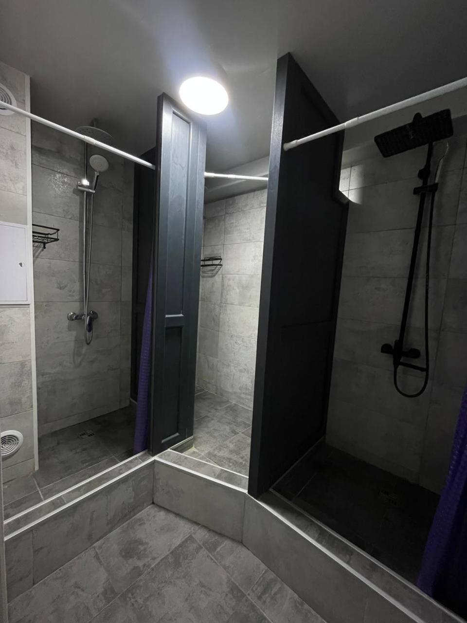 Hostel Nomad Almaty Eksteriør billede