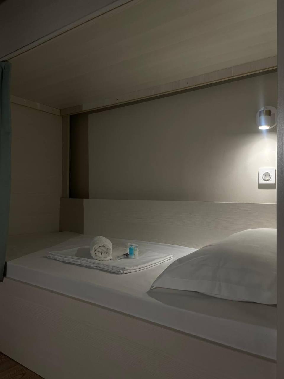 Hostel Nomad Almaty Eksteriør billede