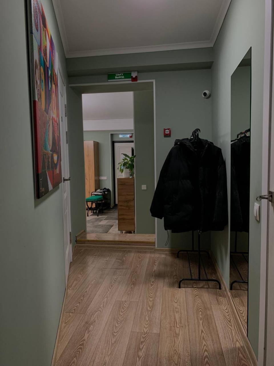 Hostel Nomad Almaty Eksteriør billede