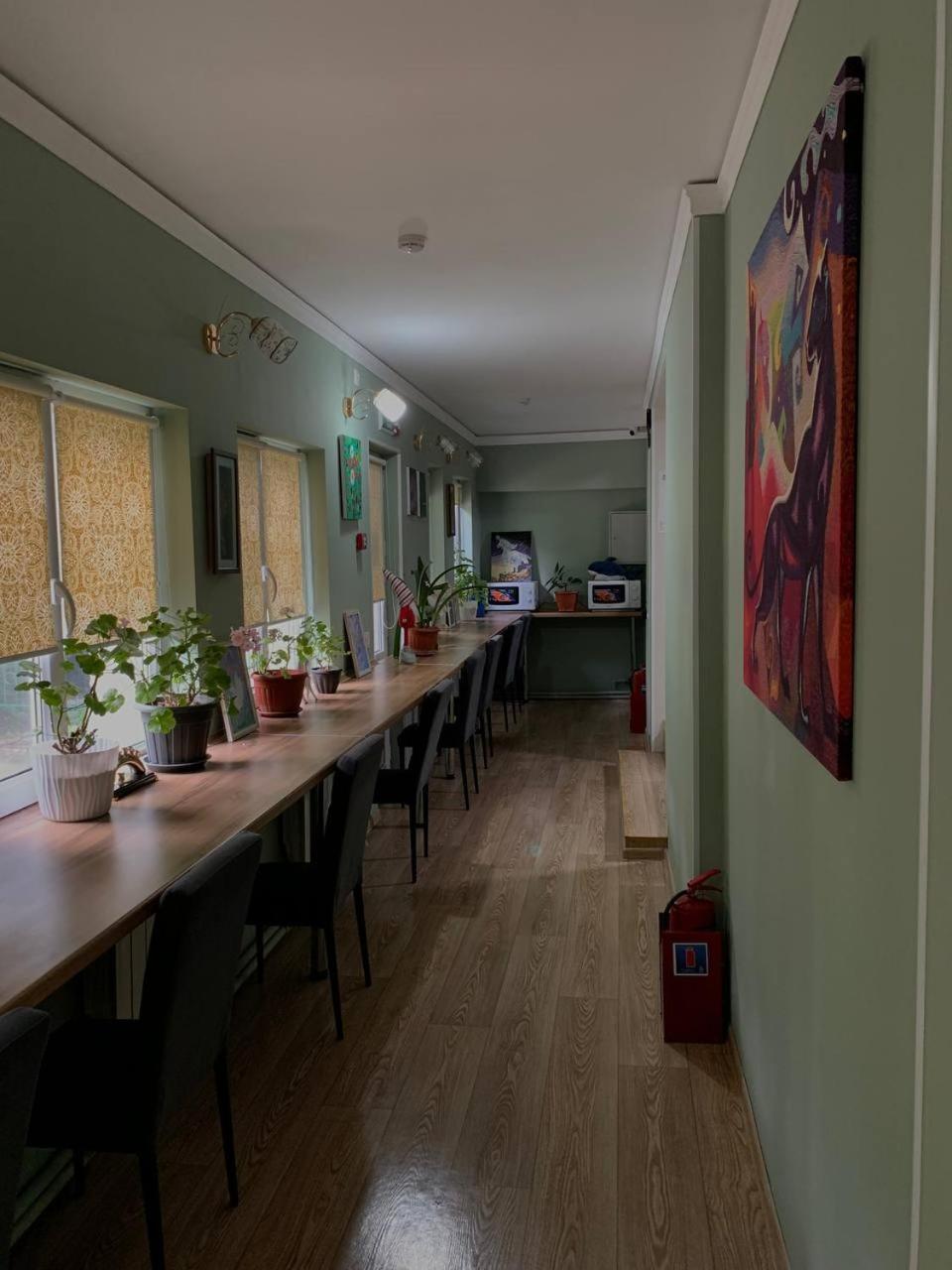 Hostel Nomad Almaty Eksteriør billede